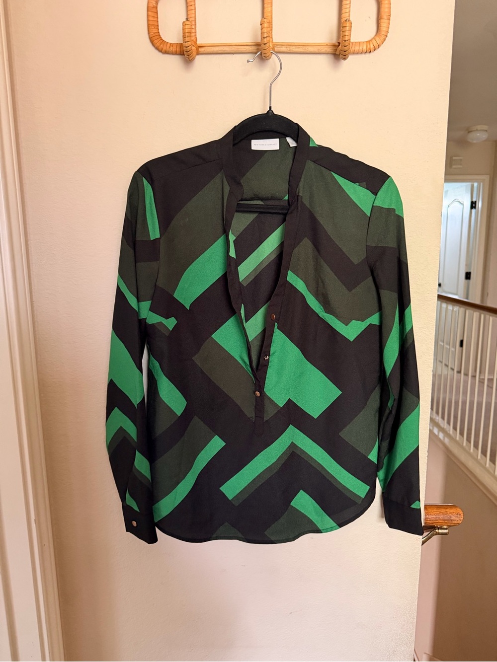 New York & Company Black and Green Geometric Button-Down Blouse